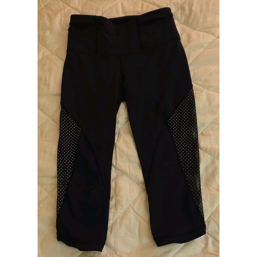 Lululemon Athletica Black Cropped Yoga Pants Size 4 Nylon Spandex Stretch